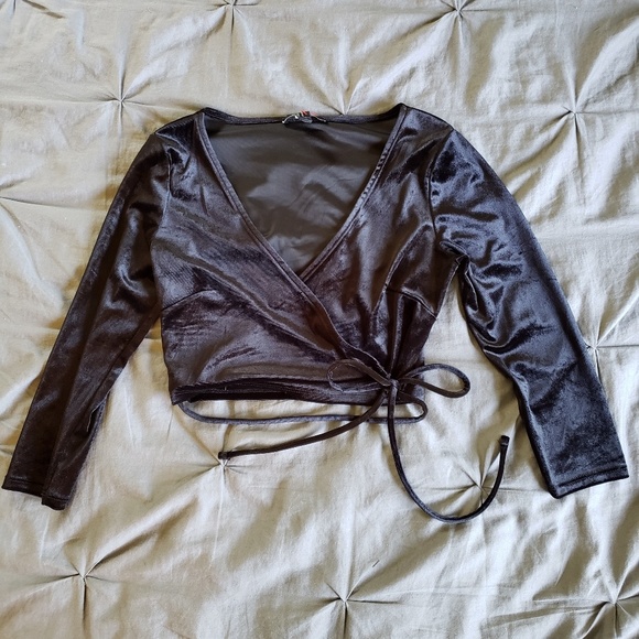 Forever 21 Tops - Wrap Stretch Crop Top Forever 21 Tops - Wrap Stretch Crop Top